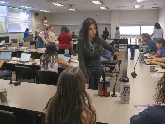 Timian Godfrey, DNP, APRN, FNP-BC, meets with students taking part in the annual summer Arizona Nursing Career Apex Transitions program and summer intensive at the University of Arizona College of Nursing. 