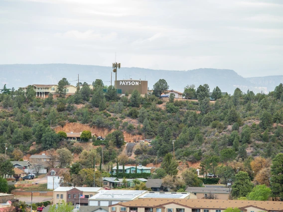 wide angle photo of the town of Payson, Arizona