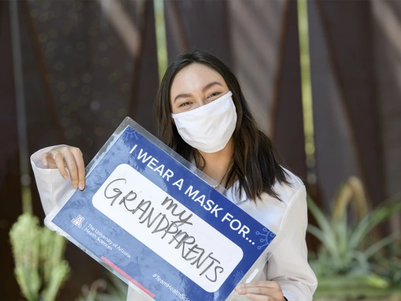 Taylor Elinski is a first year medical student and recipient of the Primary Care Scholarship at the College of Medicine – Phoenix.