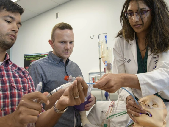 Pulmonary residents use ASTEC’s SimDeck to practice medical procedures in simulated environments.