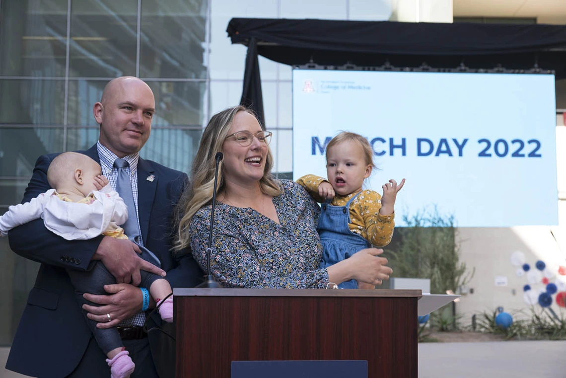 Stephanie Christensen announces she matched in family medicine at Kaiser Permanente in San Diego during the UArizona College of Medicine – Phoenix Match Day 2022 event.