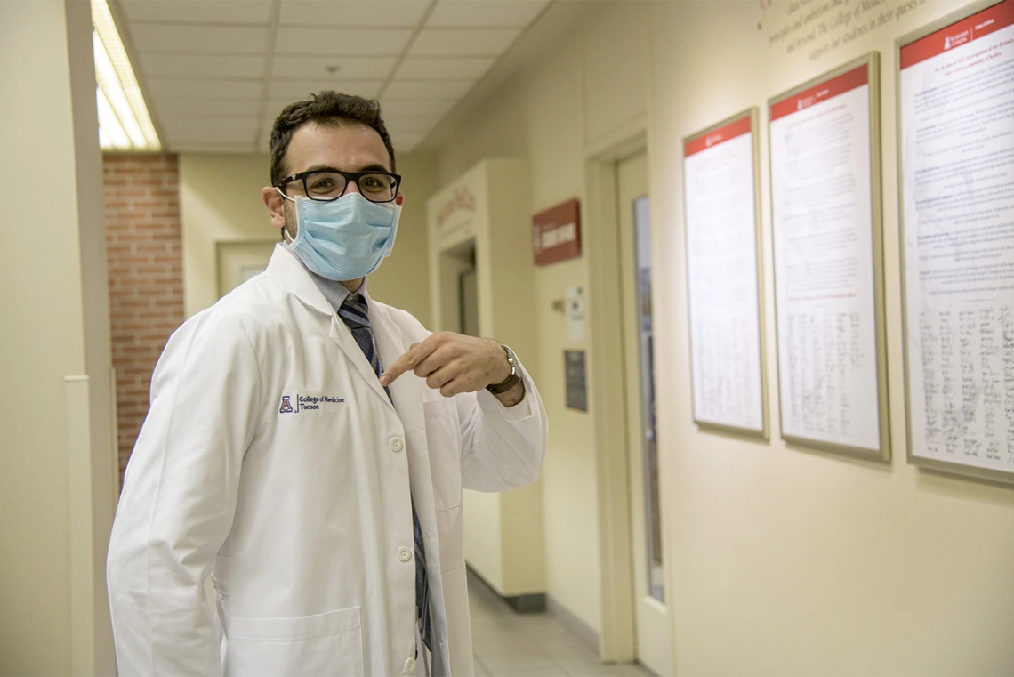 First-year medical student Faysal Stipho dons his white coat to become part of the College of Medicine – Tucson Class of 2024.