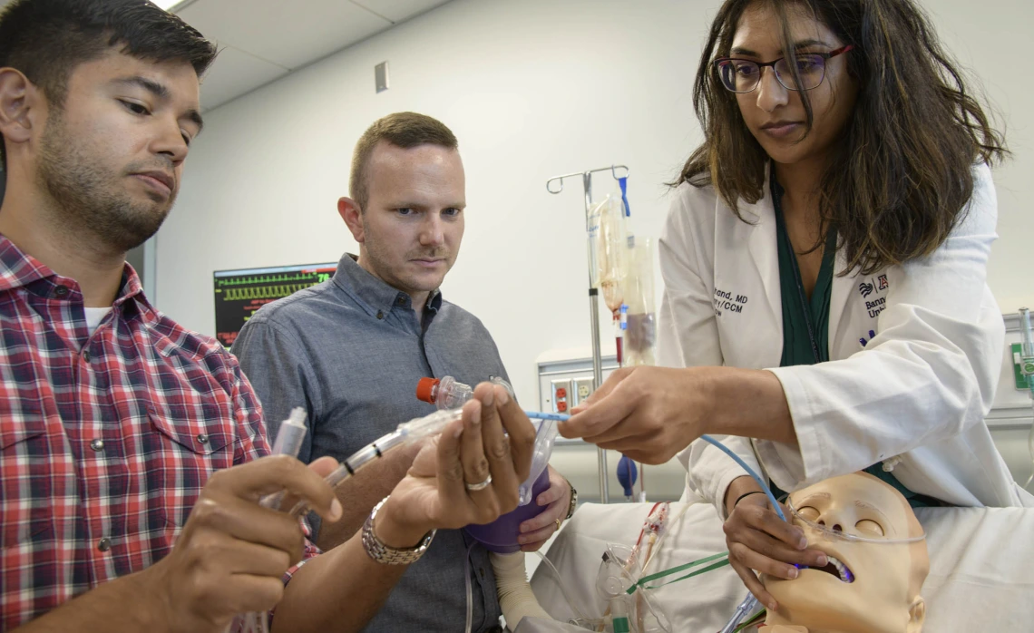 Pulmonary residents use ASTEC’s SimDeck to practice medical procedures in simulated environments.