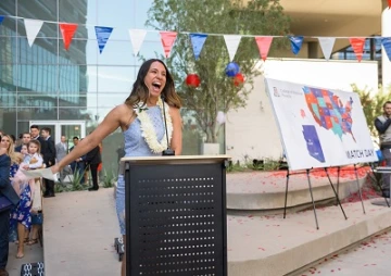 Lindsay Barendrick celebrates her match with Mayo Clinic school of Graduate Medical Education in Arizona in anesthesiology