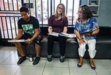 Prior to the COVID-19 pandemic,researchers from SERI and the UArizona Mel and Enid Zuckerman College of Public Healthvisited beauty salons in person to assess exposure risks.(Photo: Sonora Environmental Resources Institute Inc.)